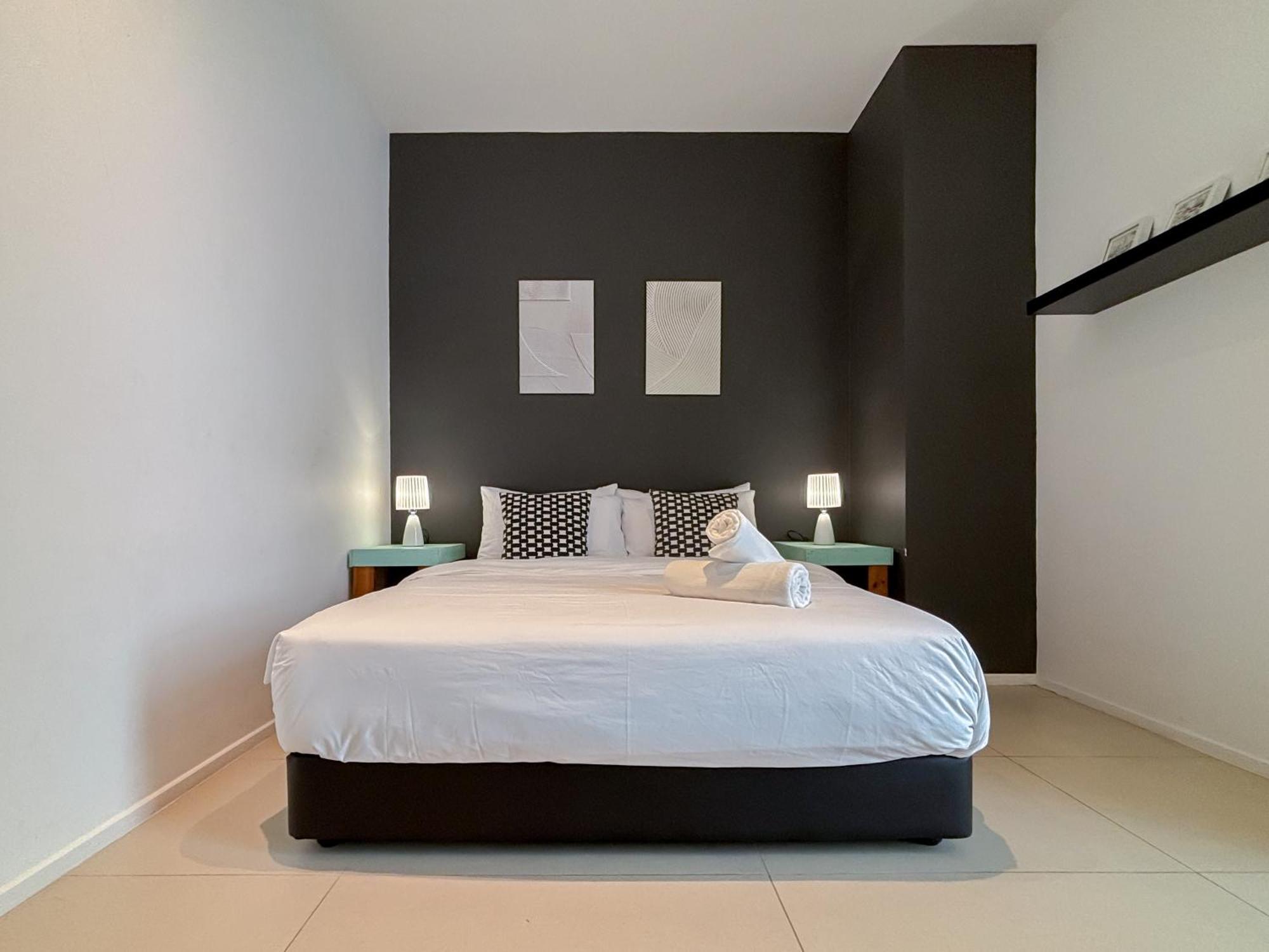 Pangsapuri Arcoris Mont Kiara Facehome *